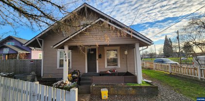 1406 Santiam Rd
