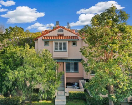 25 Mcaker CT 101, San Mateo