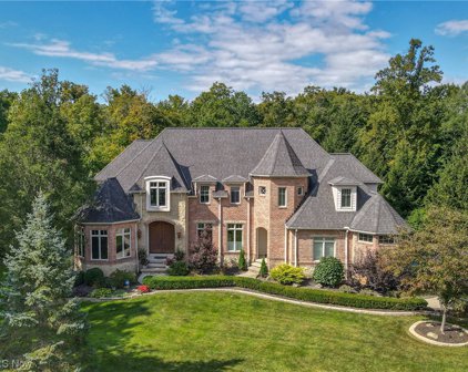 17420 Lookout Drive, Chagrin Falls