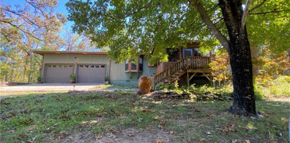 165 County Road 3084, Berryville