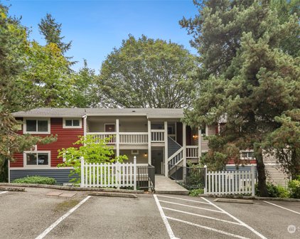 15242 SE 43rd Court Unit #F201, Bellevue