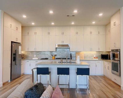 2339 Kinetic Unit 305, Fremont