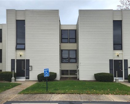 1675 Cedarwood Drive Unit B, Westlake