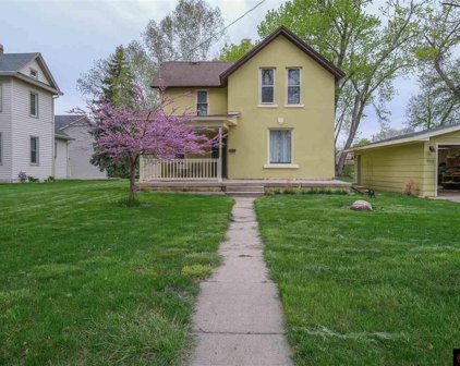 910 Woodland, Mankato
