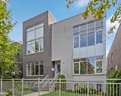 2109 N Campbell Avenue Unit #2S, Chicago