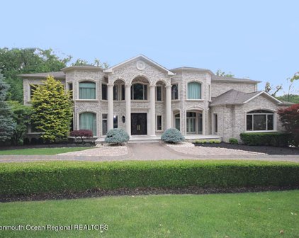 8 Thistle Lane, Holmdel