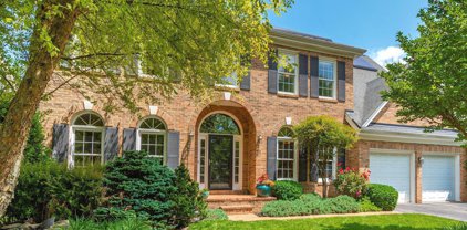 310 Midsummer Dr, Gaithersburg