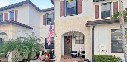 10598 W 32nd Ln Unit ## 10598, Hialeah