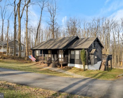 415 Rocky Mount Rd, Linden