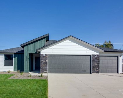 2908 N Mountain Lake Ave, Star