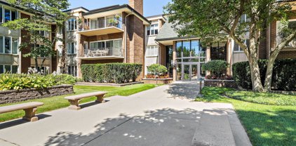 3 Oak Brook Club Drive Unit #E204, Oak Brook