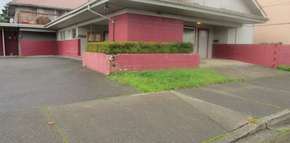 223 N ALDER ST, Coquille