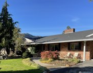 402 Valley View Drive, Cashmere image