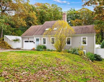 24 Saddler Ln, Barnstable