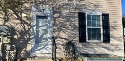 618 Hemlock Ct, La Plata