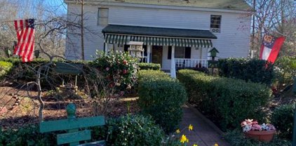 136 Sloan Street, Roswell