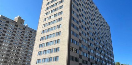 12520 Edgewater Drive Unit 805, Lakewood