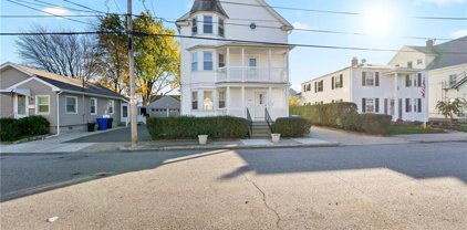 105 Oakland  Avenue, Pawtucket