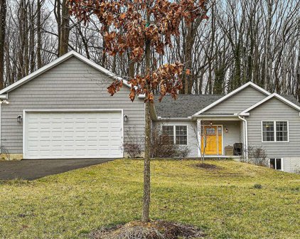 13903 Heatherstone Dr, Bowie