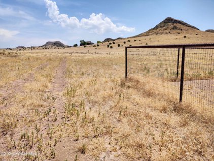 5695 E Americana Way, Chino Valley