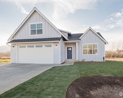 310 Daybreak Lane, Nooksack