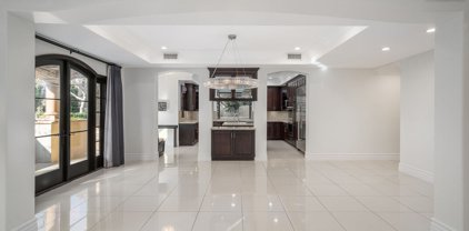 462 S Maple Dr Unit #1, Beverly Hills