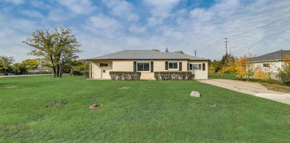 1180 Ash Road, Hoffman Estates