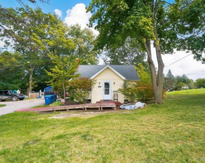13343 N FENTON, Fenton