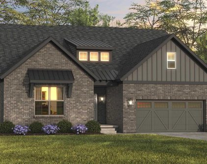 4146 Spring Meadow, Sterling Heights