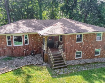 3508 Hazelwood Rd, La Grange