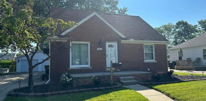 29600 Park St, Roseville