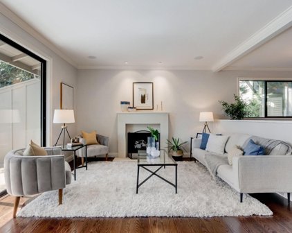 644 Sand Hill CIR, Menlo Park