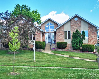 312 Queens Parkway, Bartlett