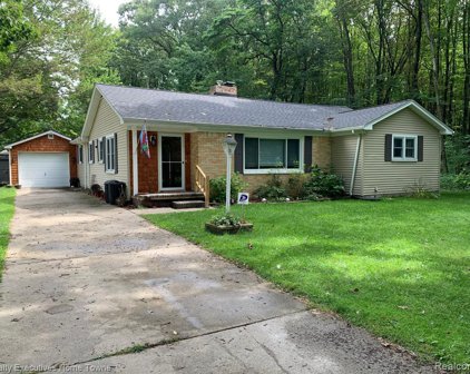 2906 PINEWOOD, Port Huron Twp