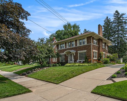 852 Giddings Avenue SE, Grand Rapids