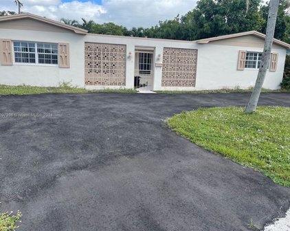 531 Sw 70th Ter, Pembroke Pines