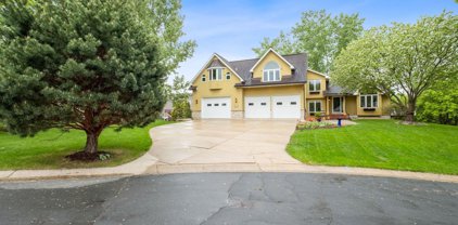 8634 Valley View Court, Chanhassen