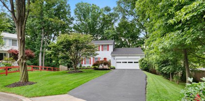 100 Summit Hall Rd, Gaithersburg