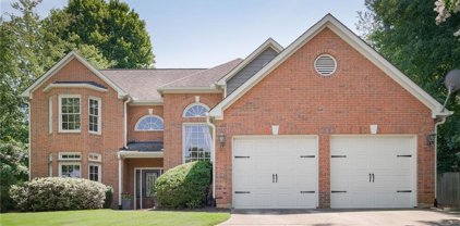 303 Sutton Court, Woodstock