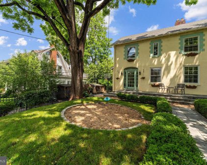 4623 Hunt Ave, Chevy Chase