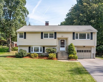 18 Rockland St, Natick