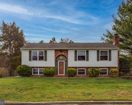 10325 Janice Pl, Waldorf