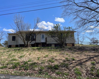 393 Sticky Kline Rd, Berkeley Springs