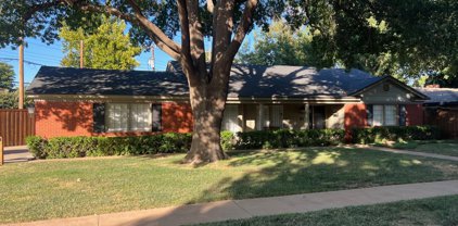 6105 Louisville Drive, Lubbock