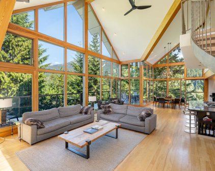 3345 Nighthawk Lane, Whistler