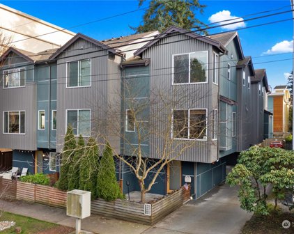 931 N 98th Street Unit #A, Seattle