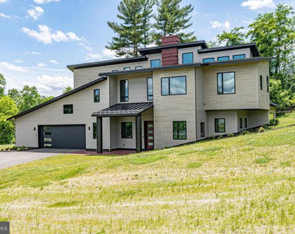 312 Ridge Rd, Westminster