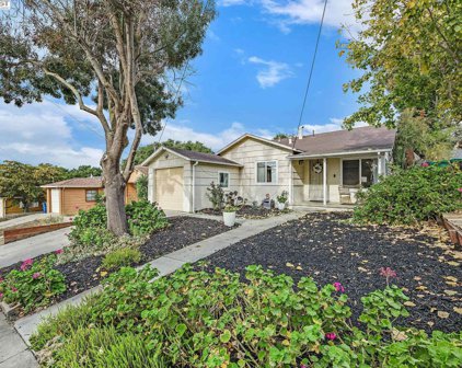 1315 Highland Blvd, Hayward