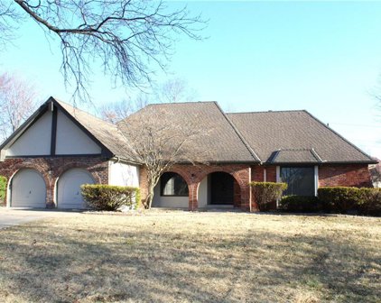 12737 Overbrook Road, Leawood