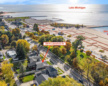 308 N Lakeshore Drive, Ludington